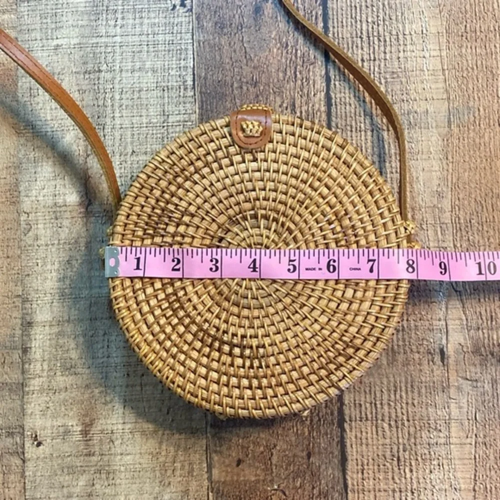 Handwoven Round Rattan Crossbody Bag Tropical Lining‎ Natural Boho Circle Purse